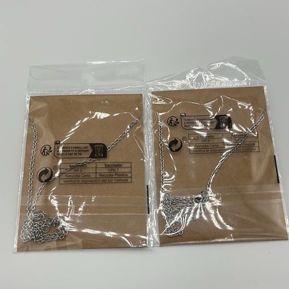 NWT Taylor Swift 2pack Reputation & RED Silver Tone Necklace Swifties in Giftbag - Picture 6 of 9